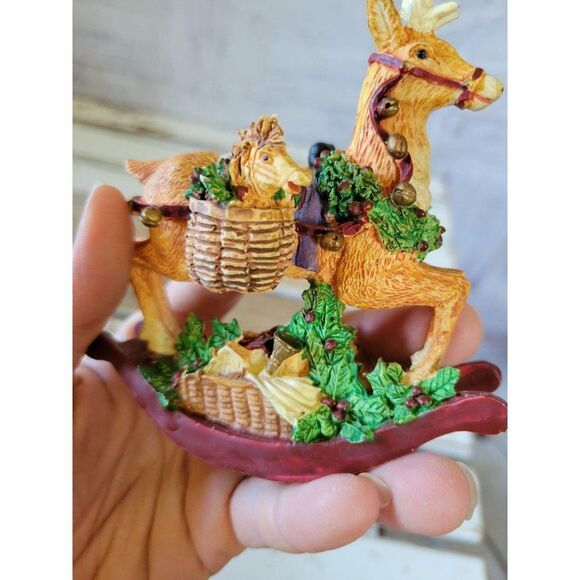 Reindeer rocking chair Xmas figurine village home - Picture 9 of 9